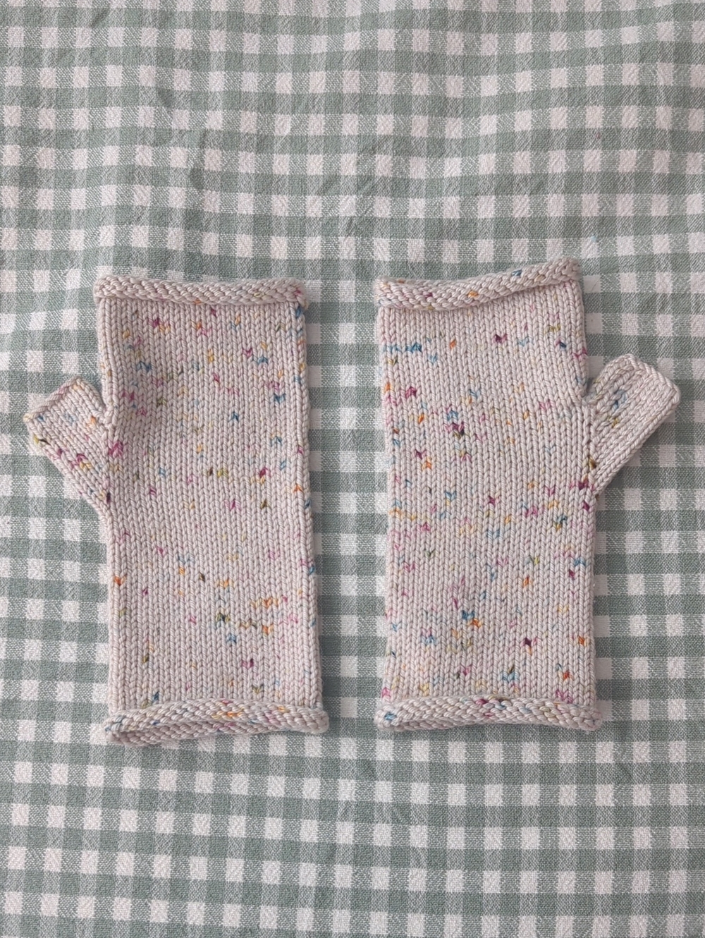 Misha And Puff Adult Gloves Confetti